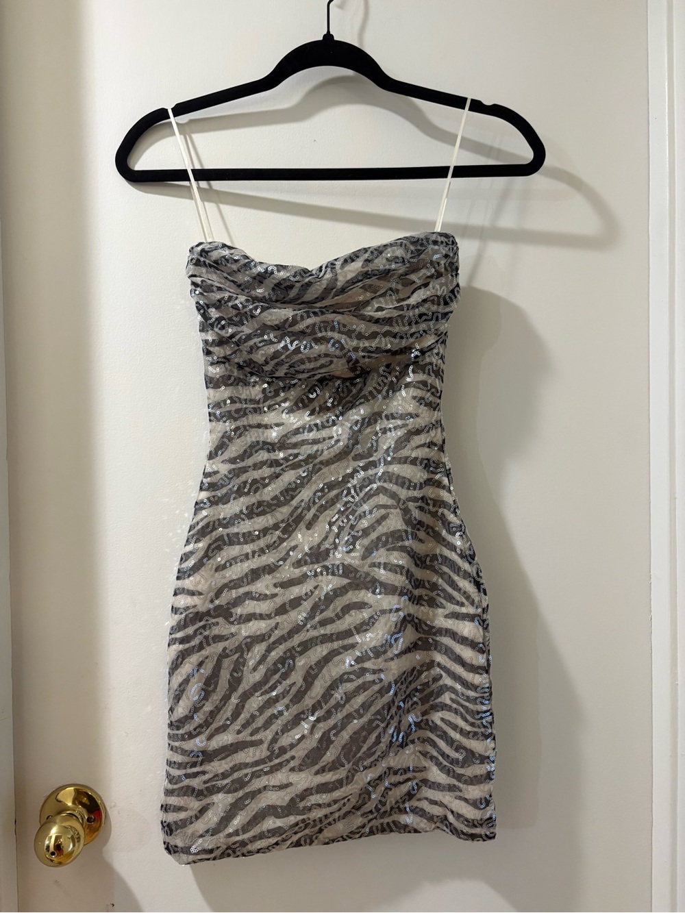Windsor XS.  NWT.  Strapless.  Zebra.  Beautiful